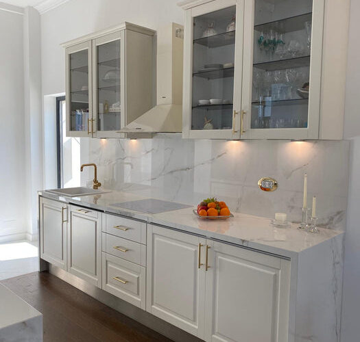 BlatbucatarieceramicaCalacattaOroProwest02 0a729369 dd5c 4275 a85e e82cc9833033 x700