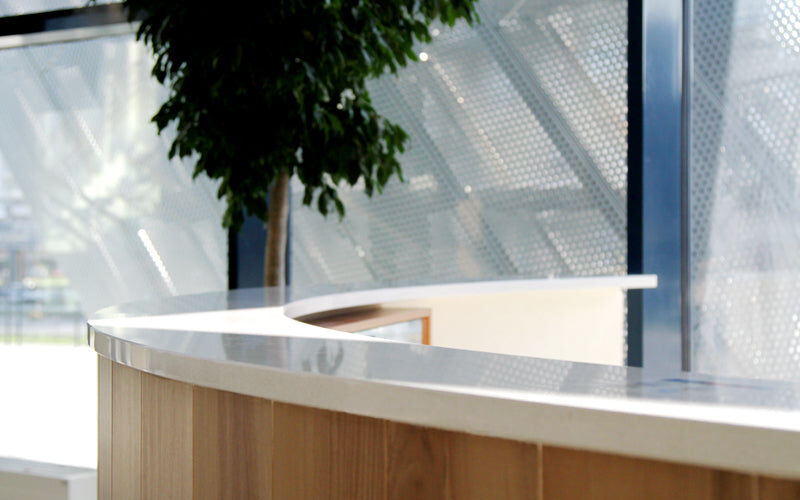 BlatquartzBrillantwhiteProwest02 34cd6bd9 396a 45b5 931c 810355737df4 x700