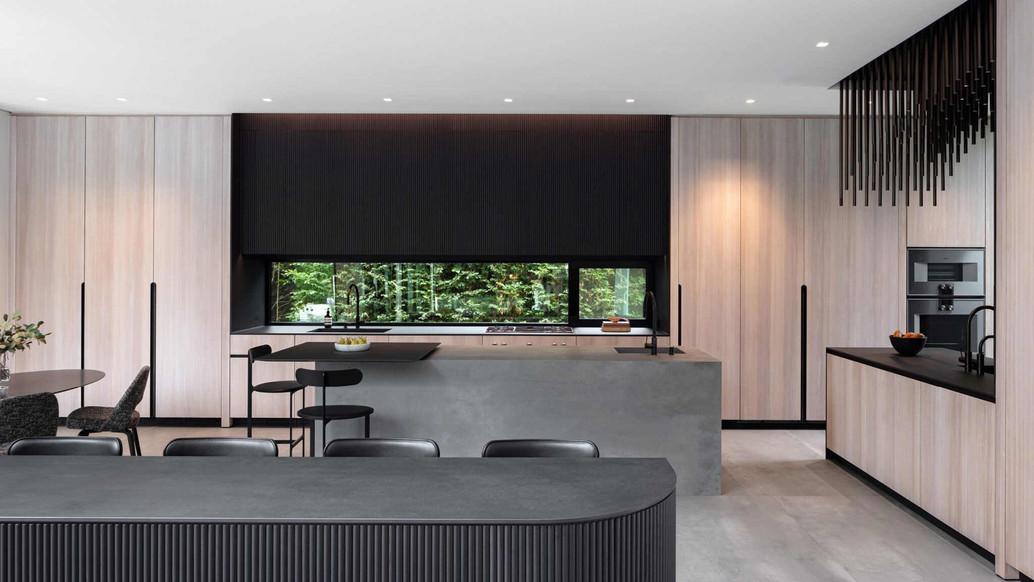 Immagini sito CanadianHouse Canada 01 2048x1152 1