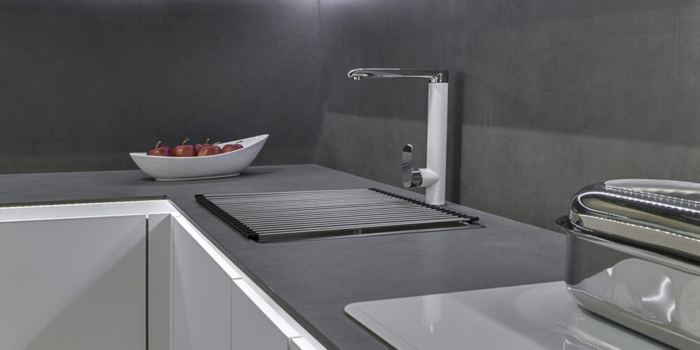 Pietra di piombo countertop scaled 1.jpg